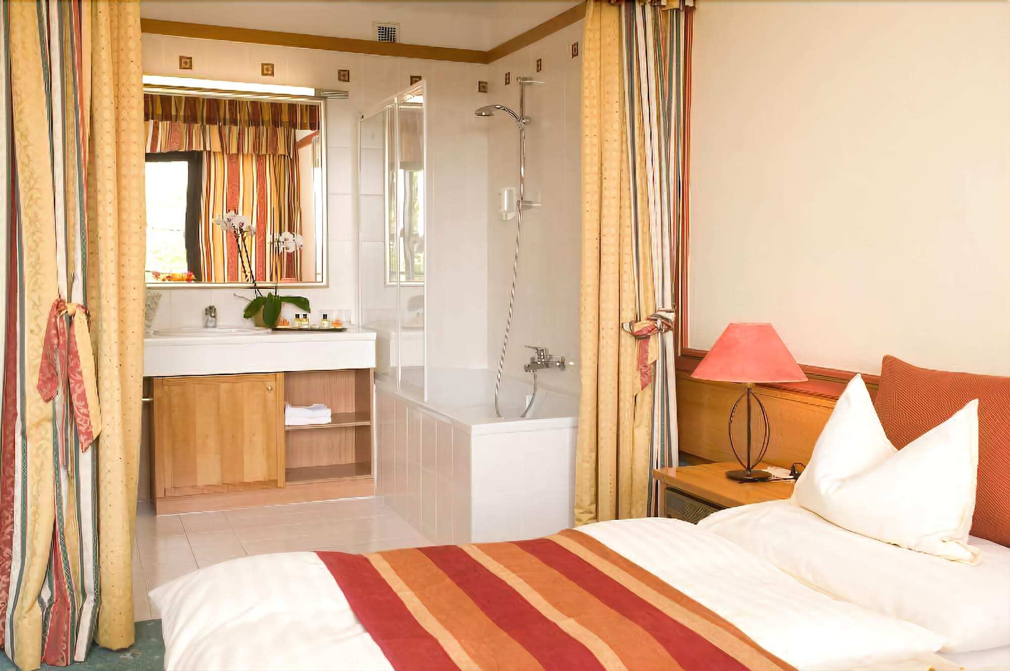 Berghotel Tulbingerkogel Mauerbach ภายนอก รูปภาพ